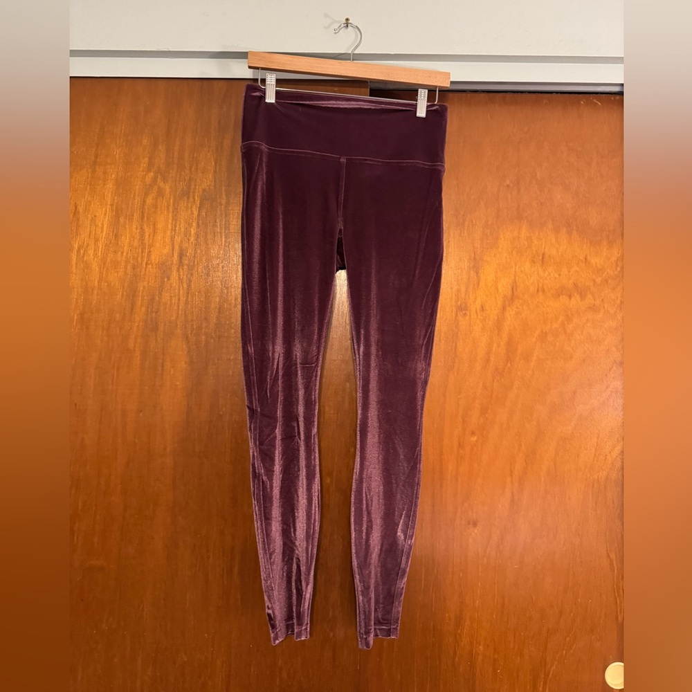 Lululemon Wunder Lounge High-Rise Tight 28" *Velvet Garnet sz 10